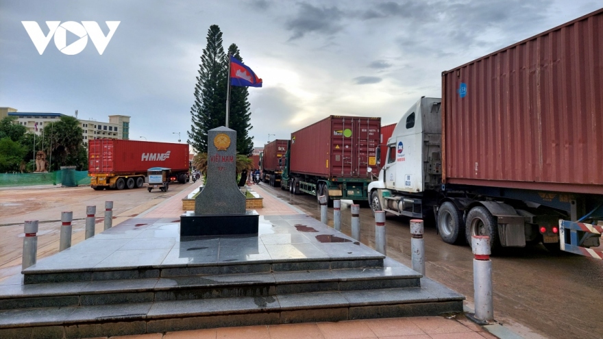 Tay Ninh increases trade exchanges with Svay Rieng and Prey Veng of Cambodia
